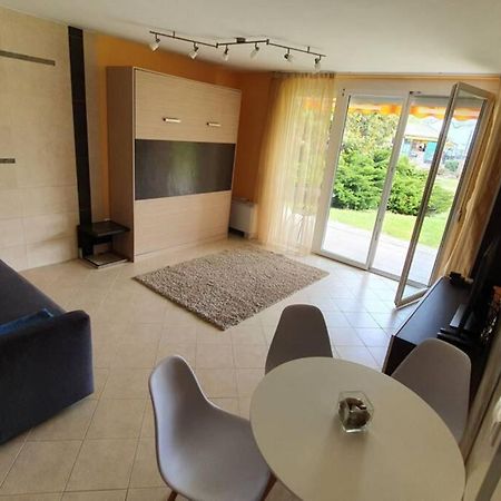 Igényes 4 fős apartman közvetlen a strandnál Csopak Exterior foto