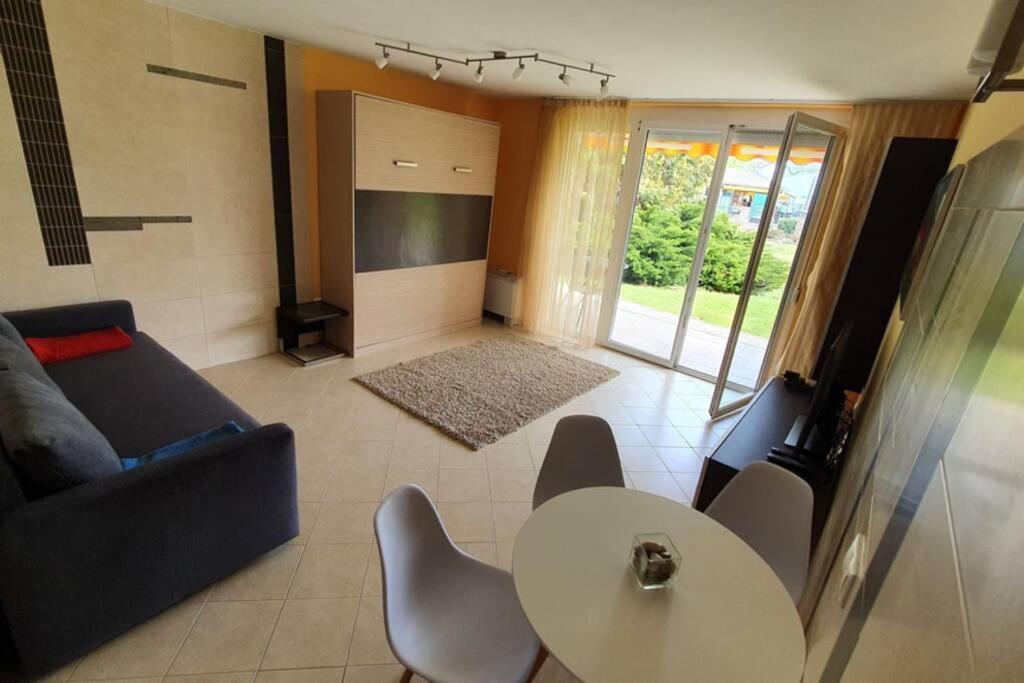 Igényes 4 fős apartman közvetlen a strandnál Csopak Exterior foto