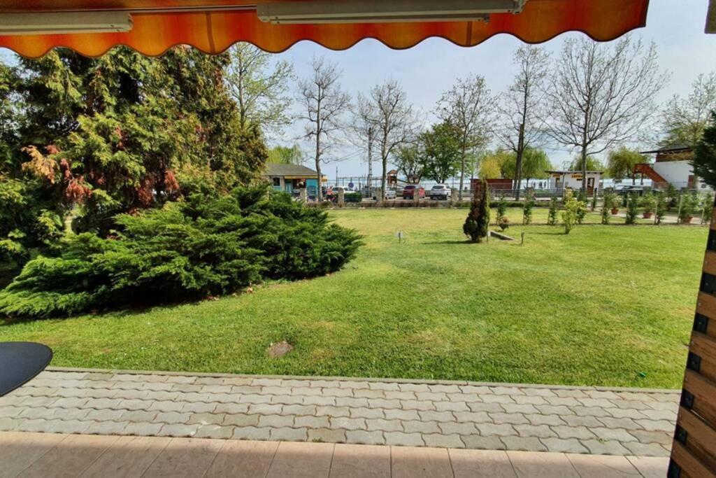 Igényes 4 fős apartman közvetlen a strandnál Csopak Exterior foto