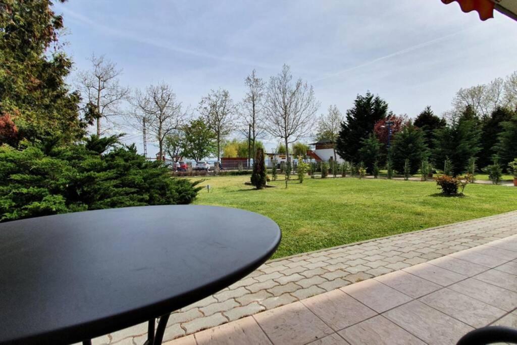 Igényes 4 fős apartman közvetlen a strandnál Csopak Exterior foto