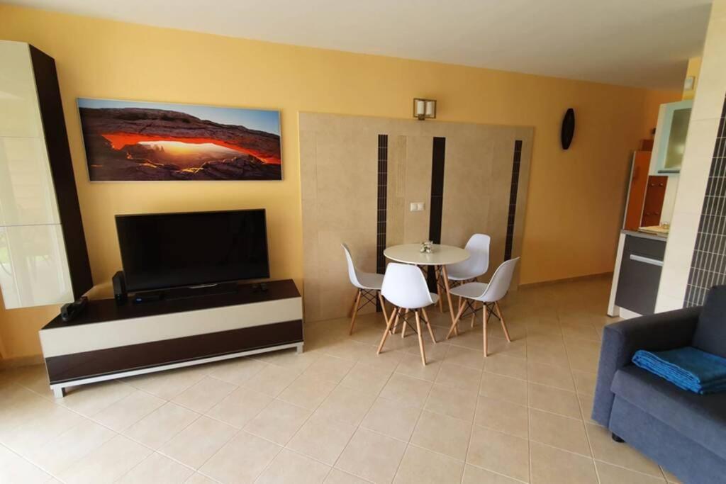 Igényes 4 fős apartman közvetlen a strandnál Csopak Exterior foto